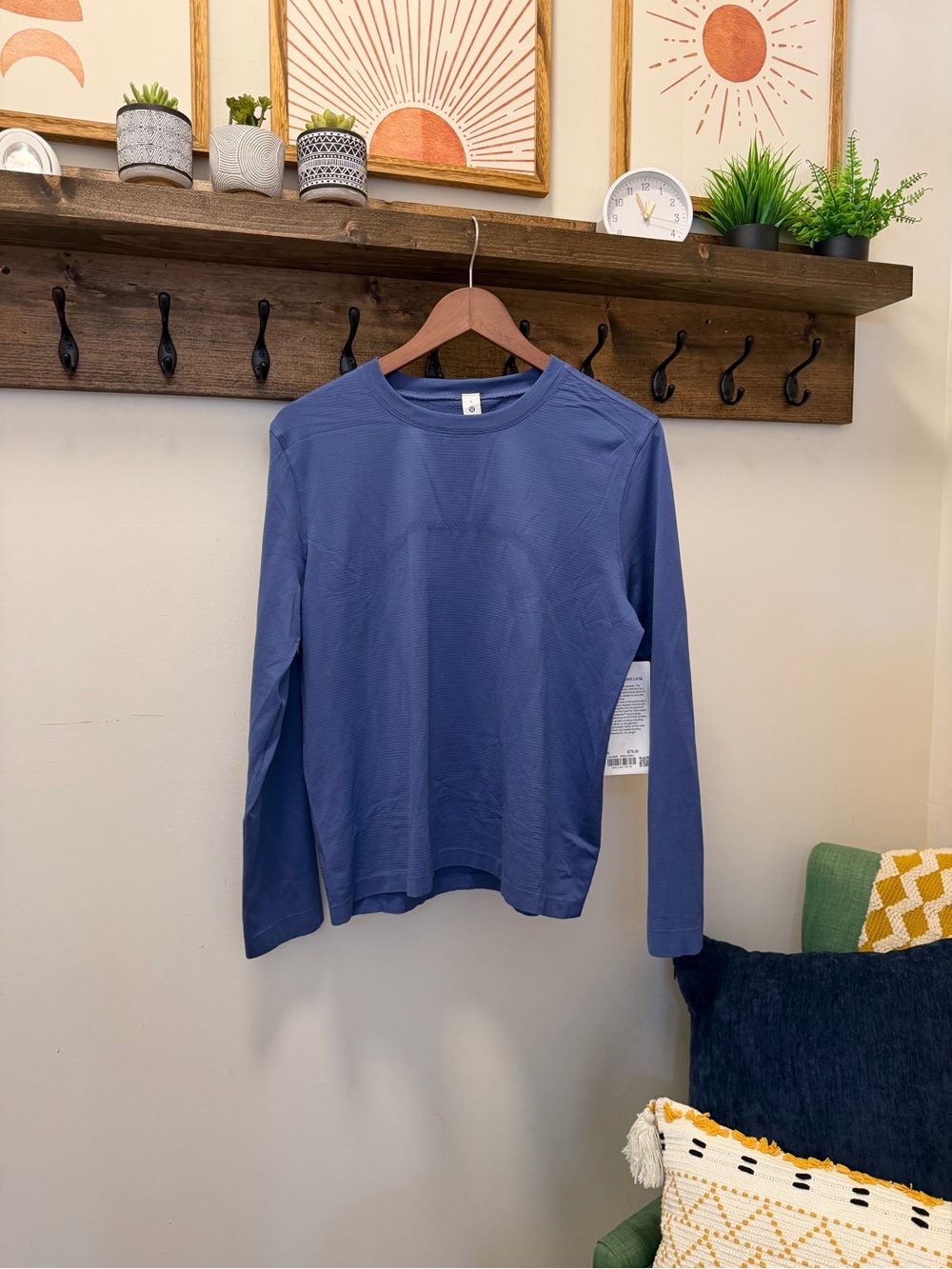 NWT lululemon Swiftly Relaxed Long Sleeved, Size 6, Color BRBU